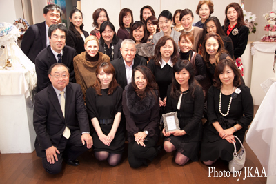 JKAA日本華造師芸術協会講師、来賓の皆様と集合写真